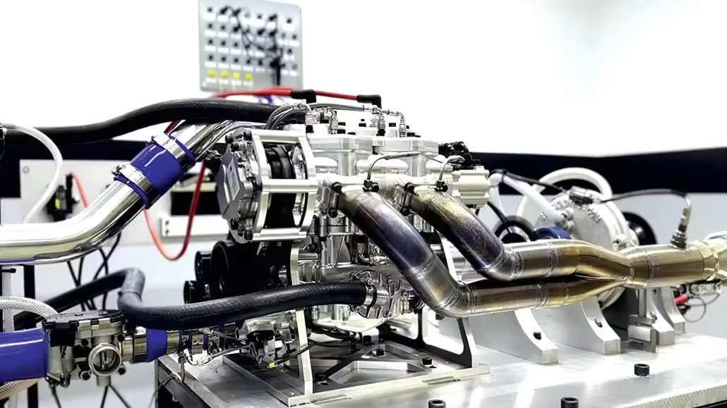 Revolutionary two-stroke principle: Alpha-Otto REV Force – the high-tech engine for the future? 49 Alpha Otto Technologies 1 1