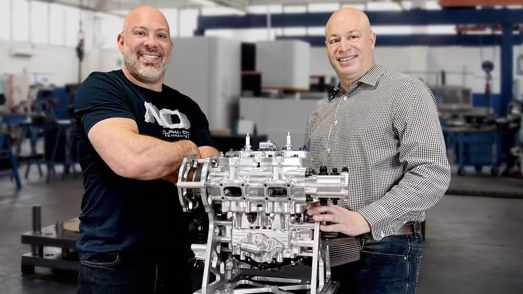 Revolutionary two-stroke principle: Alpha-Otto REV Force – the high-tech engine for the future? 52 Alpha Otto Technologies 3 1