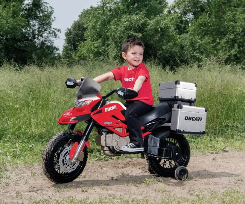 Ducati and Peg Perego: Electric children's motorcycles get the passion for motorcycles rolling early on. 28 Ducati Kindermotorrad 5