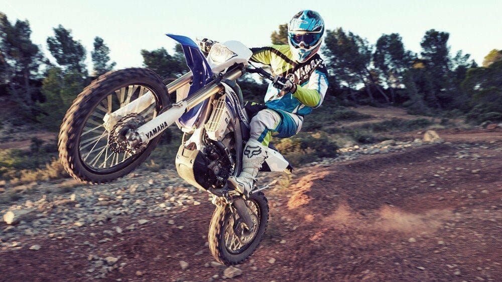 2016 Yamaha WR450F EU Racing Blue Action 012