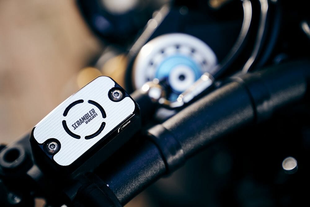 Ducati Scrambler 1100 Club Italia 1