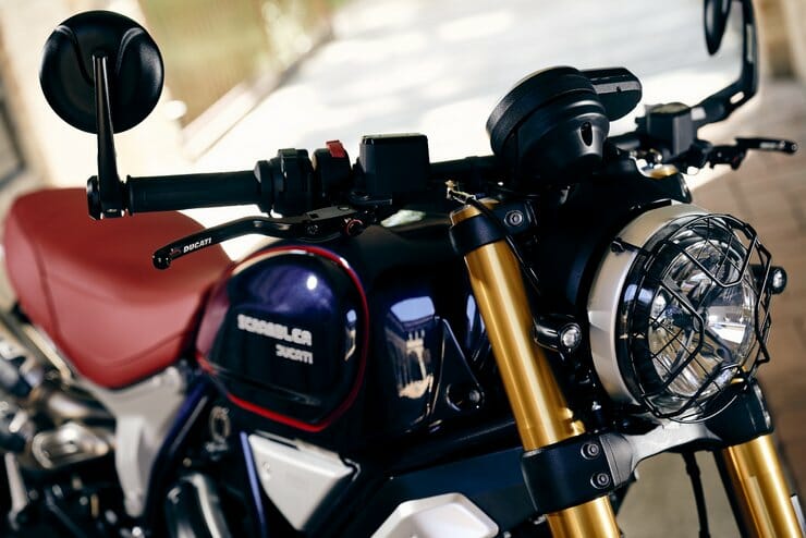 Ducati Scrambler 1100 Club Italia 2