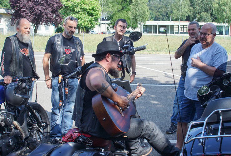 Ein kleiner Traum wird wahr – Privatkonzert von Marc Amacher fuer Unfallopfer am Love Ride 4