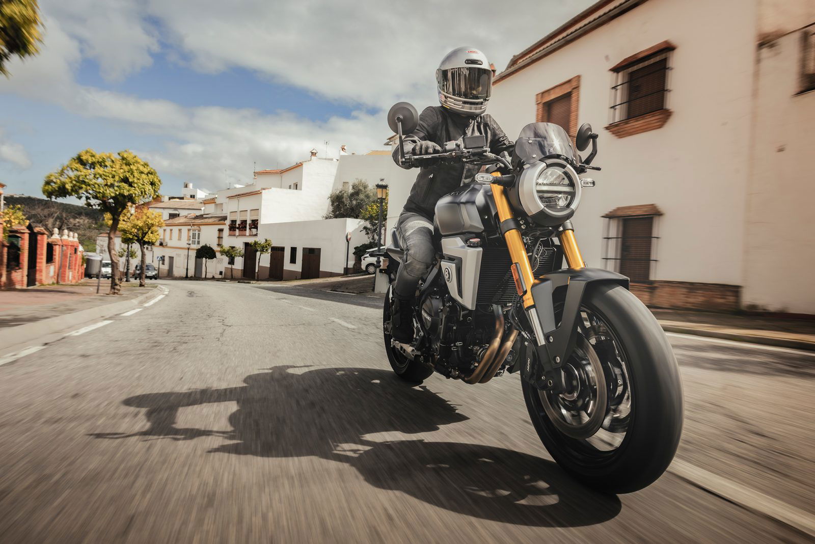 Suzuki GSX 8T 3