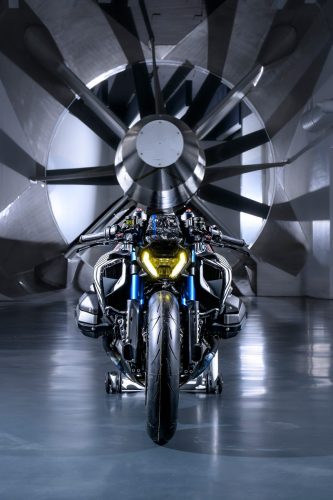 BMW R 1300 R TITAN (3)